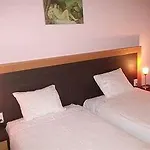 Silia Hotel 3*