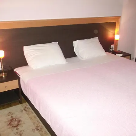 Hotel Silia 3*
